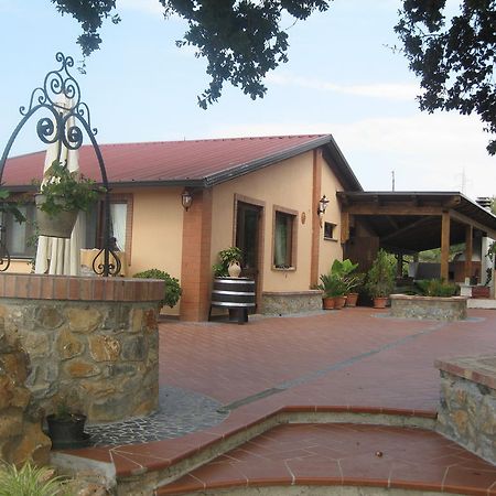 Agritursmo Montesalerno Villa Diamante Ngoại thất bức ảnh