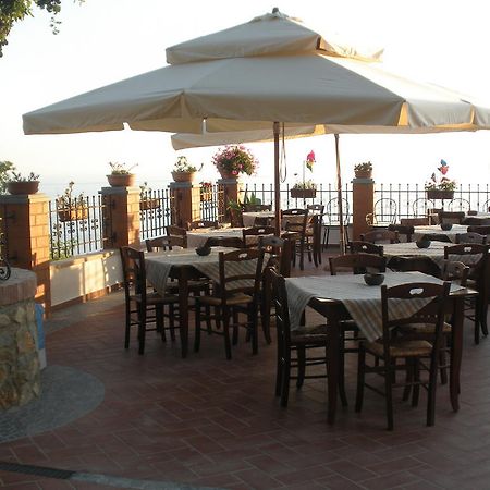Agritursmo Montesalerno Villa Diamante Ngoại thất bức ảnh