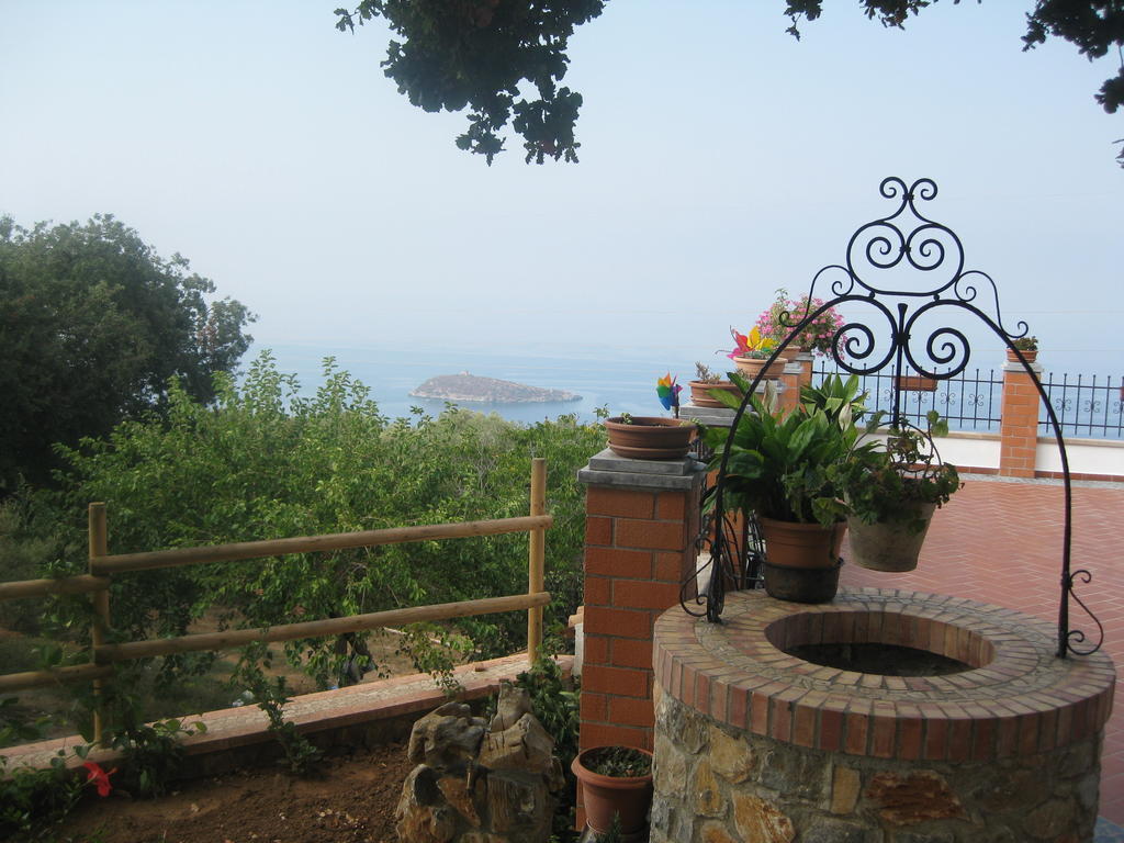 Agritursmo Montesalerno Villa Diamante Ngoại thất bức ảnh